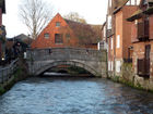 Footpath leading to Winchester High Street